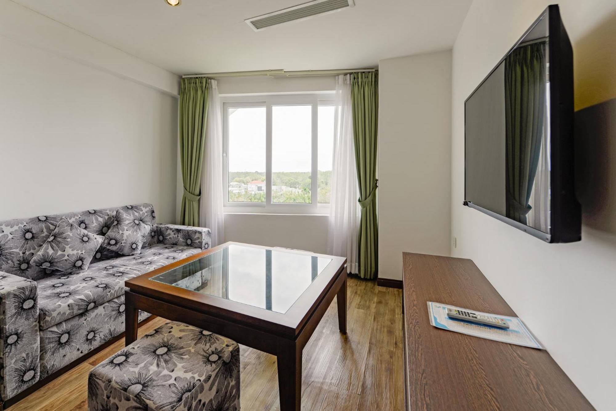 Riverside Resort 4*